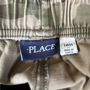 PLACE Camouflage pants